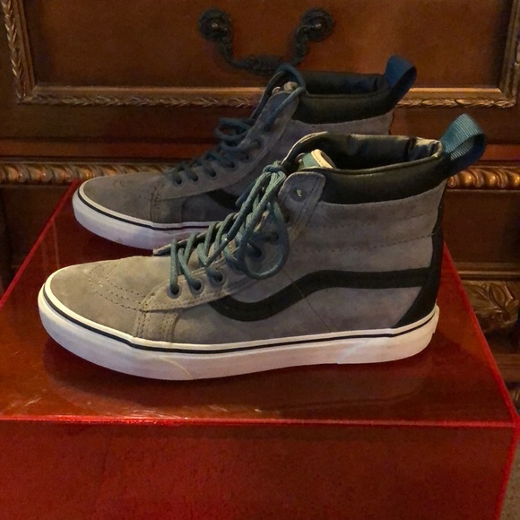 Tween Boys Vans - Picture 2 of 2